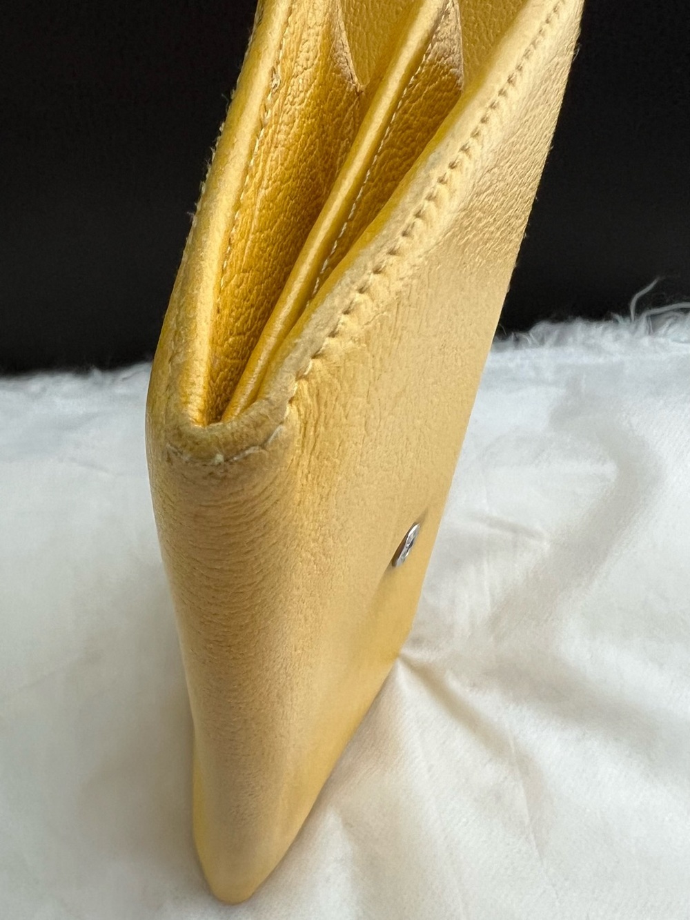 Chanel VINTAGE Yellow Camellia Leather Wallet - Picture 8 of 11
